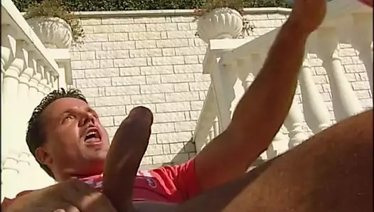 Üvey kardeşim benimle sevişmek istiyor!