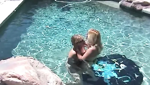 Seni mutlu edecek dörtlü sekse hazırlanın