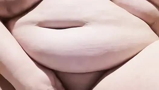 Birden fazla fışkırtan iri güzel kadın