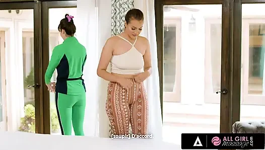 ALL GIRL МАССАЖ - Bella Rolland получает массаж, превращенный в лесбийскую киску, поедание французских субтитров