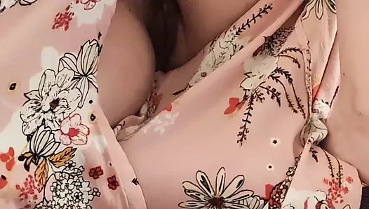 Karım amını göstermeyi seviyor