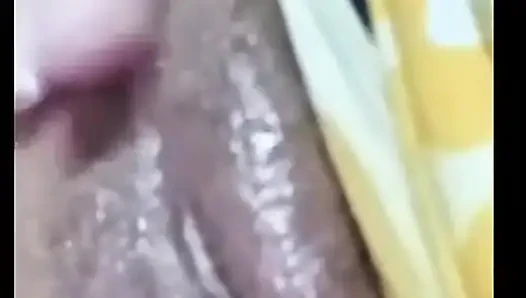 Bu çok iyi hissettirdi, fışkırtarak geldim, ilk fışkırtmamı yaptım!