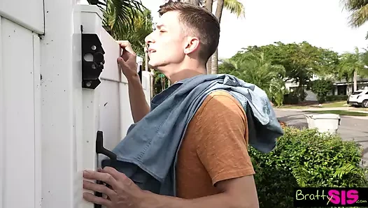 Seksi üvey kız kardeşimle uğraşıyorum - s27:e2