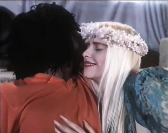 Kalın İtalyan nostaljik yarak üzerinde vahşi yolculuk