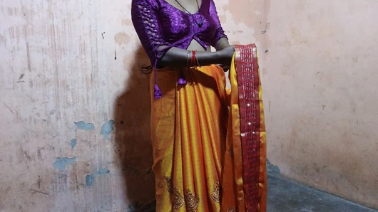 Teyzem Desi Hintli sikişiyor