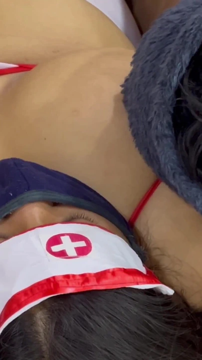 Hemşire kıpkır kıpır olmak istiyor bölüm 2 | Klip 1