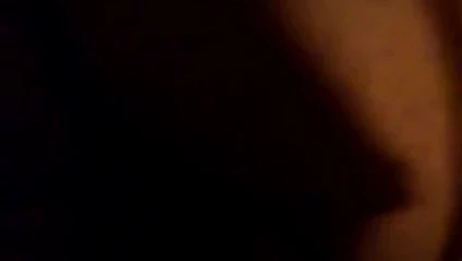 Seks yaparken ayaklarını filme