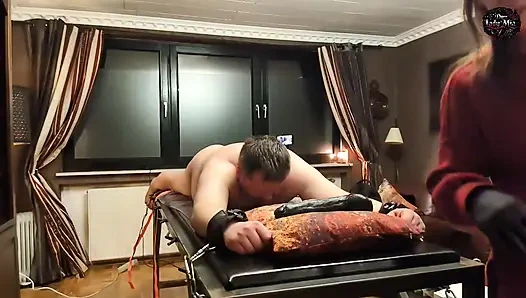 Domlady mia - köle için terör cezası - eğitim: göt sikiş makinesi tarafından sikiliyor - bölüm 4