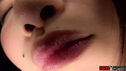 Bakış açısı sanal dil öpücüğü: Misaki Yumeno'nun ham ve yoğun derin öpücüğü