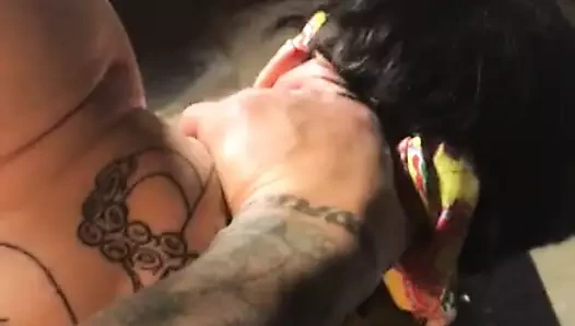 Bodrum katında kelepçeli