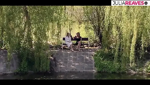 Sarışın hatun gırtlağına kadar yarak emdikten sonra derin bir sikişin tadını çıkarıyor