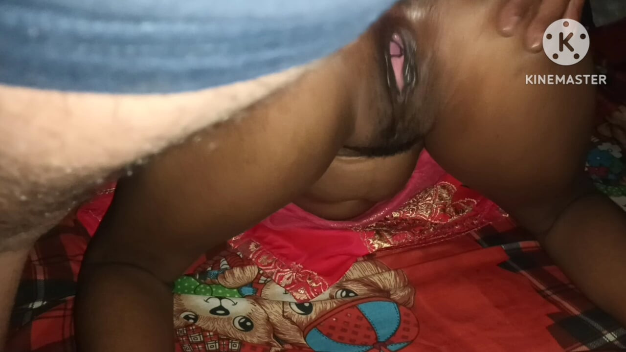 Desi girlfriend ki chut par birye