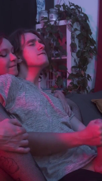 Muhteşem an "Nazik kadın egemenliği büyük bir yarakla yarak sağıyor - cedricandsofi"