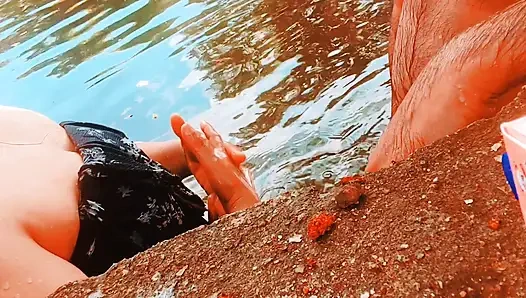 (Sinhala sesi)Sri Lankalı çiftle edepsiz konuşma .. Cumshot.. bolca döl