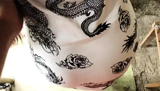 Yabancı utanç verici bir şekilde çabuk geldi