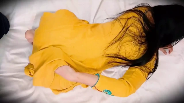 Dul üvey anne sikiliyor