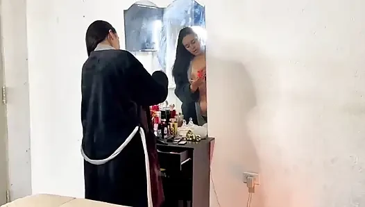 Esmerin büyük ve çekici poposunu ölçtüm, bu poposunun büyüklüğü ne olacak?