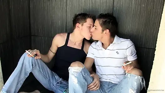 Ryan Connors ve Evan Rivers