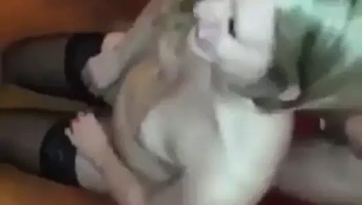 Sarışın eş paylaşılan içinde sıcak üçlü