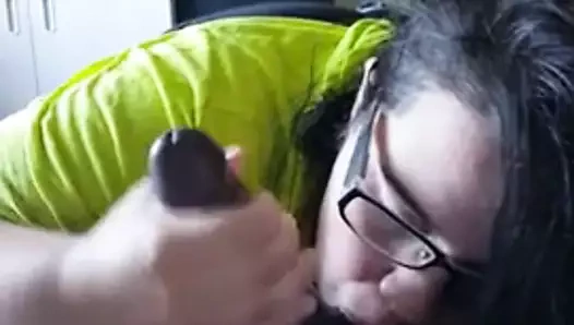 Güzel bbw maddeleri onu boğaz ile bbc