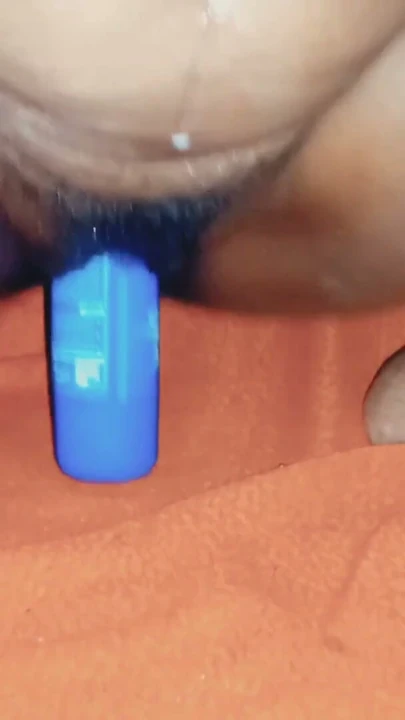 Desi Bhabi'nin Buz Gibi Toz Seks Videosu | Bölüm 1