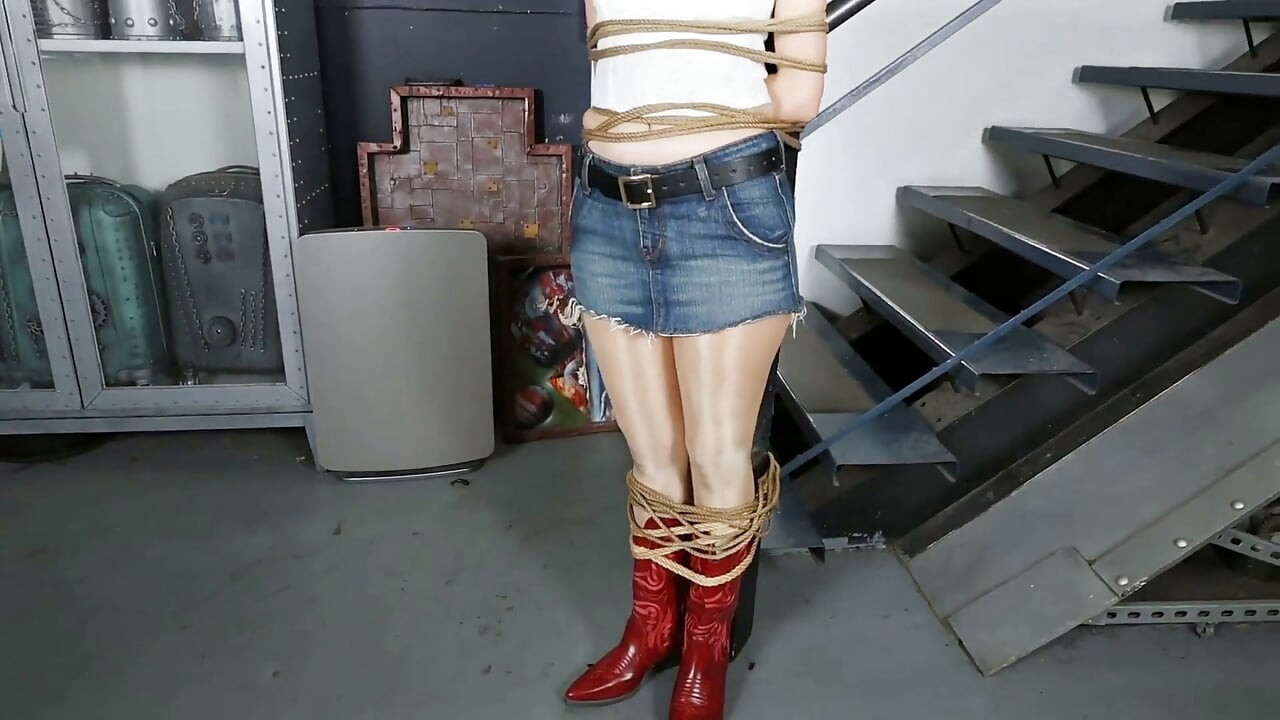 Kovboy kız Mina