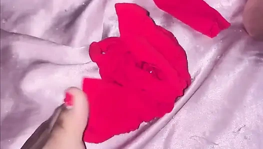 Duşta ve yatakta parmaklar