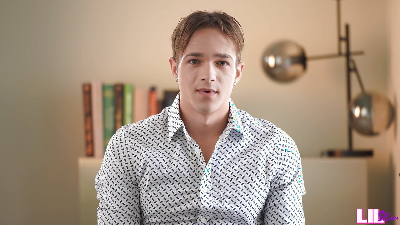 Üvey kardeşine yapıştı - s1e5