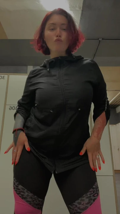 Koridorda dans ediyorum