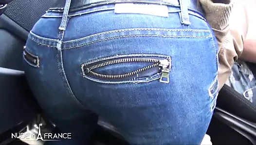 Melody tamircinin büyük yarağıyla anal sikiliyor!