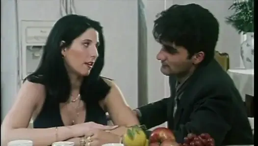 Kriz içindeki çift barışmak için sikişiyor