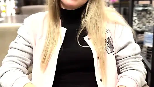 İlk randevu yürüyüşü - ham yarak alırken filme alındı