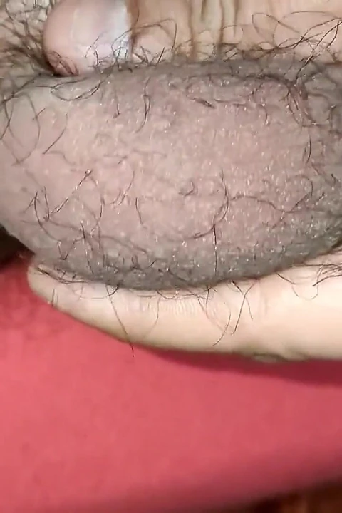 Twink kıllı taşaklar - taşak yakın çekim