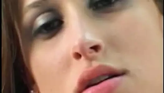 Starved sarışın milf berbat büyük kahverengi gaf sonra gets ona güzel ganimet becerdin