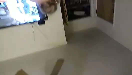 üzerinde oturan karısı