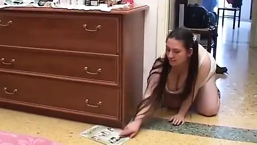 Tıknaz genç kız üvey teyzesi tarafından parmaklarıyla amında yakalandı