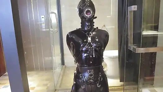 Mz20 - lateks kıyafetli kız cam odada kilitli