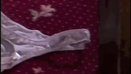 Amcığımı yala ve sert yarağını götüme çarp