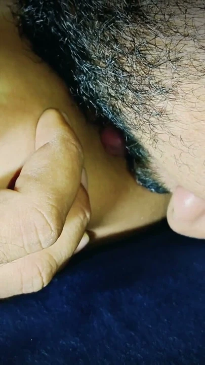 Jackson'ın oyunu ile dil çevirme muhteşem am yalama göğüs emme sırt yalama öpme desi hint tarzı | Bölüm 3