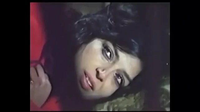 Zerrin egeliler çilgin siksen amcik oruspu sik kazim kartal