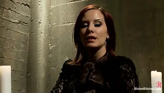 Maitresse Madeline'in küçük penis aşağılaması bakış açısı bonus teaser