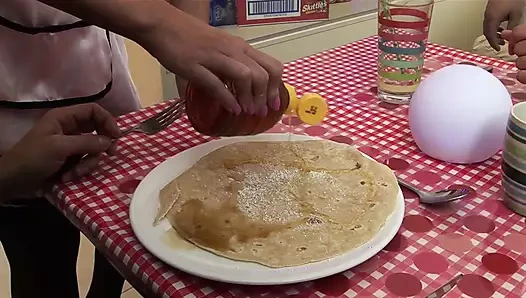 Carly Parker ve Chloe Delaure ile grup seks sarışın