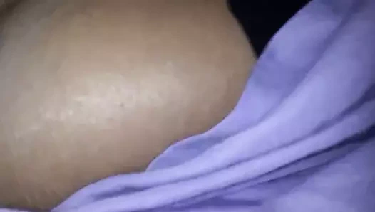 Benim sıkı bakire göt deliğimi sikmek ister misin?