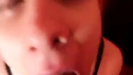 22 yo Hırvat tranny aşk emmek benim horoz ve cum