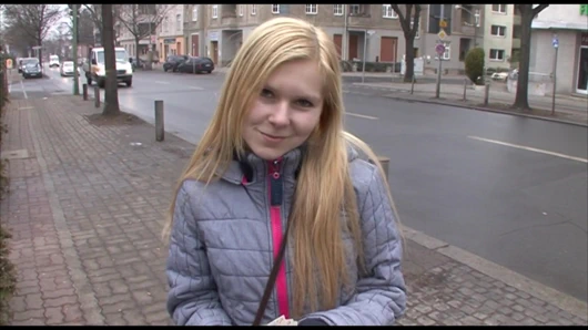 1 numaralı istediğim şekilde bu Alman kaltağı becermeyi seviyorum