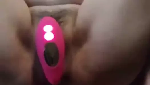 Bağlı karısı vibratör ve anal fiş takılı