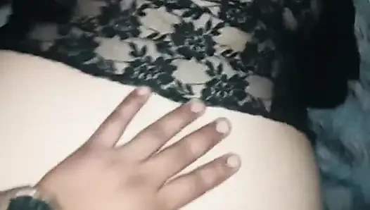 Dörtlü hizmetçi sikimi içine soktum