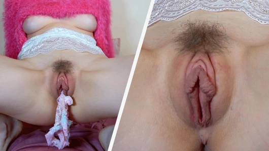 Üvey kız kardeş evde tek başına sıkılırken tüm amcık sularını ıslatmak için büyük kabarık amcığı parmaklıyor ve külotunu içine sokuyor