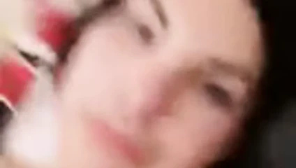 Ateşli kız mastürbasyon yapıyor