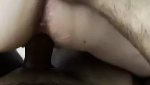 Yarağıma binmeyi seviyor